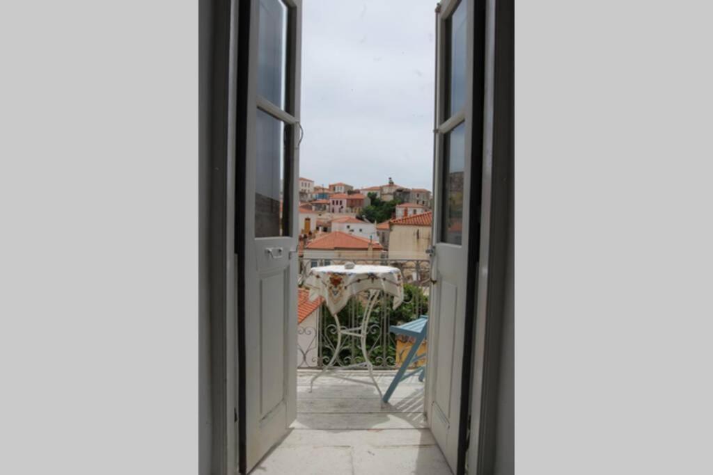 Soultana'S Antique House Plomari Exterior foto
